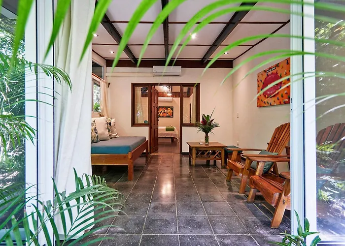 Beach hotel: Hotel Tropico Latino